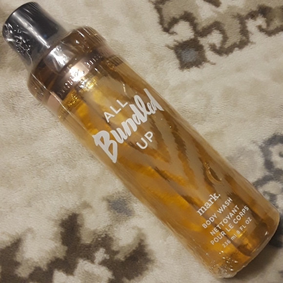 Avon Other - 2X$20 AVON MARK